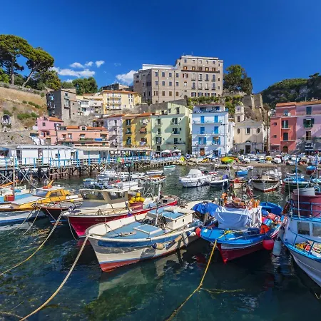 Locazione Turistica Riviera Massa *